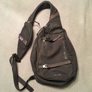 Patagonia Atom Sling Bag - Unisex